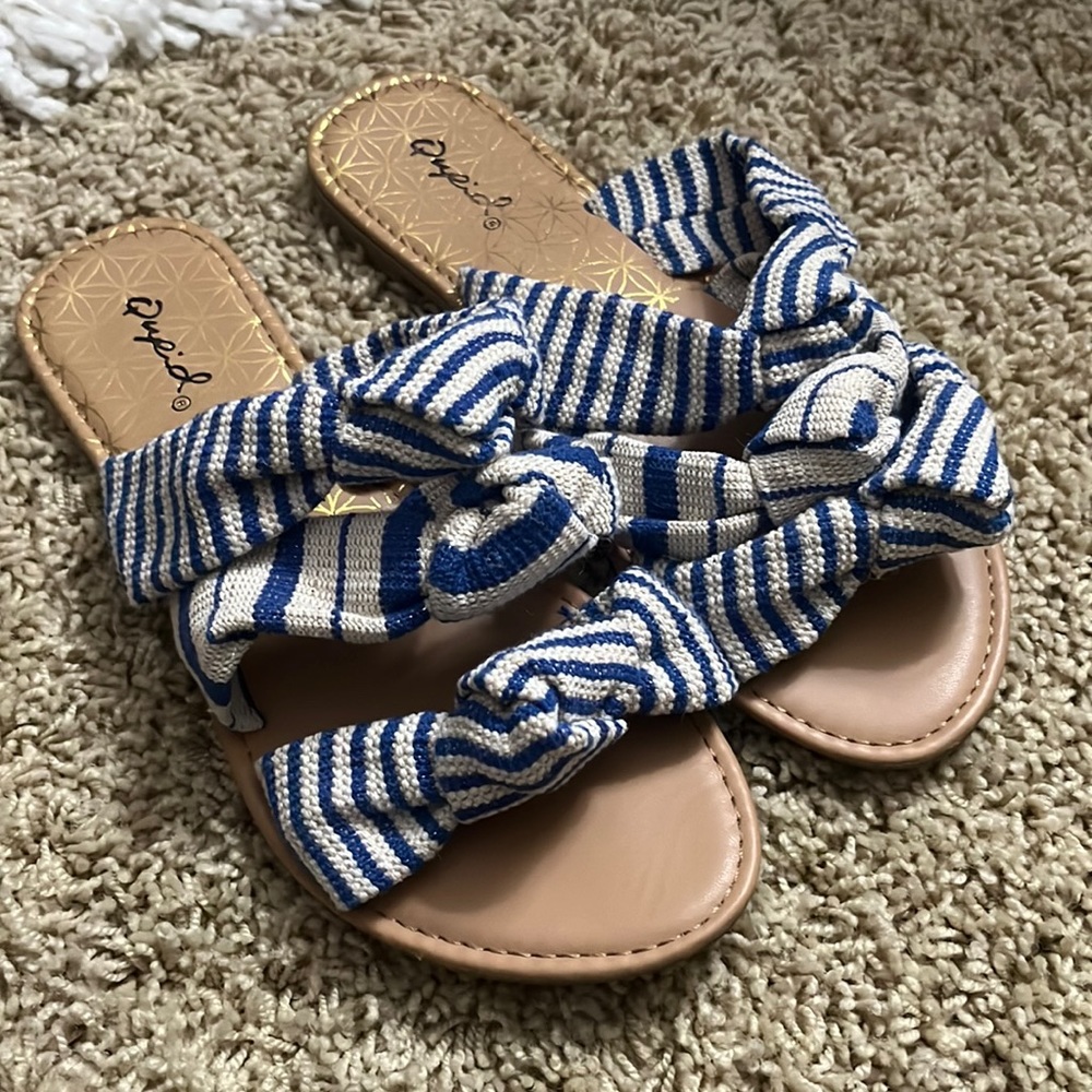 Like new sandals